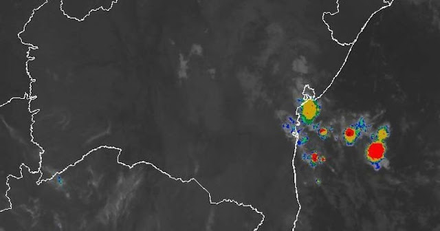 Previsão para aponta risco de alagamentos e deslizamentos em Salvador