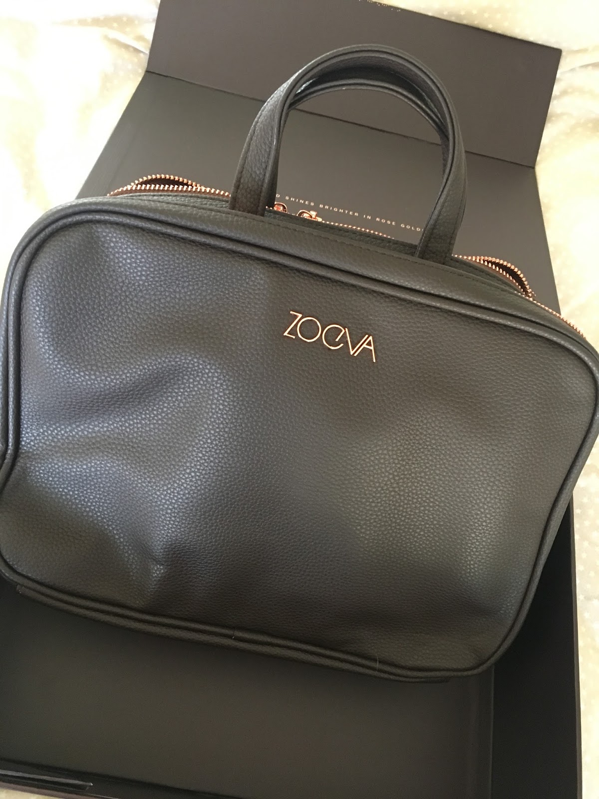 REVIEW Zoeva Zoe Bag