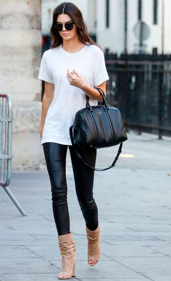 7 Dicas para elevar a tshirt branca a uma peça ultra sofisticada