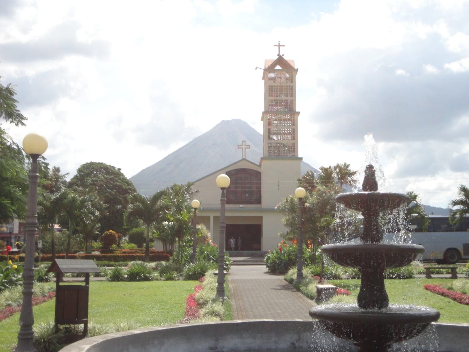 Costa Rica Kisa Beautiful, Clear, and Warm days in Fortuna at the Park