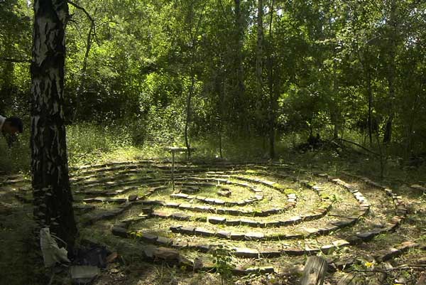 The Nat·u·ral·ist: Walking a Labyrinth