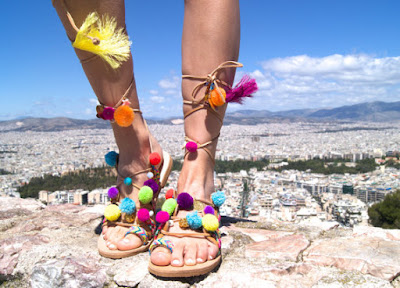 Sandalias con pompon de Mabu by Maria BK Sandalias con pompon de Mabu by Maria BK