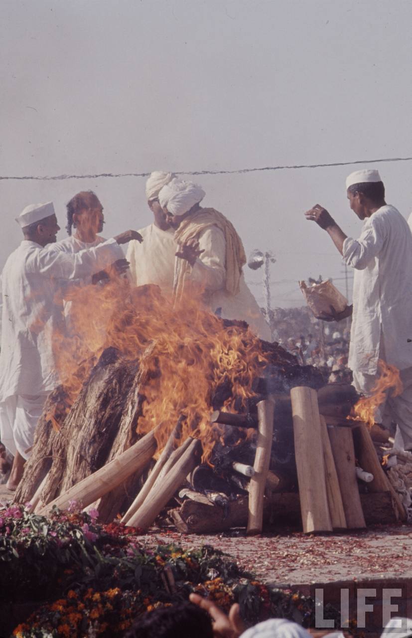 Jawaharlal Nehru Funeral Procession Photos | Rare & Old Vintage Photos (May 28, 1964)