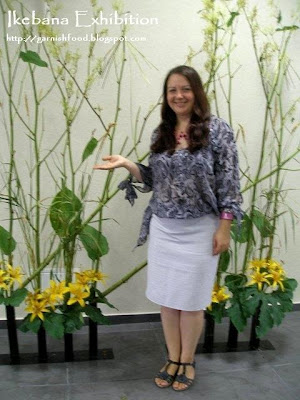 ikebana arrangement with north bamboo