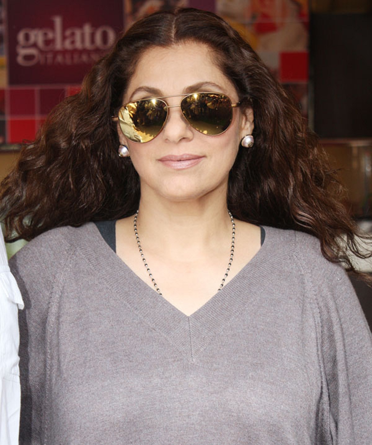 Beautiful Dimple Kapadia Wallpaper - Beautiful Desktop HD Wallpapers