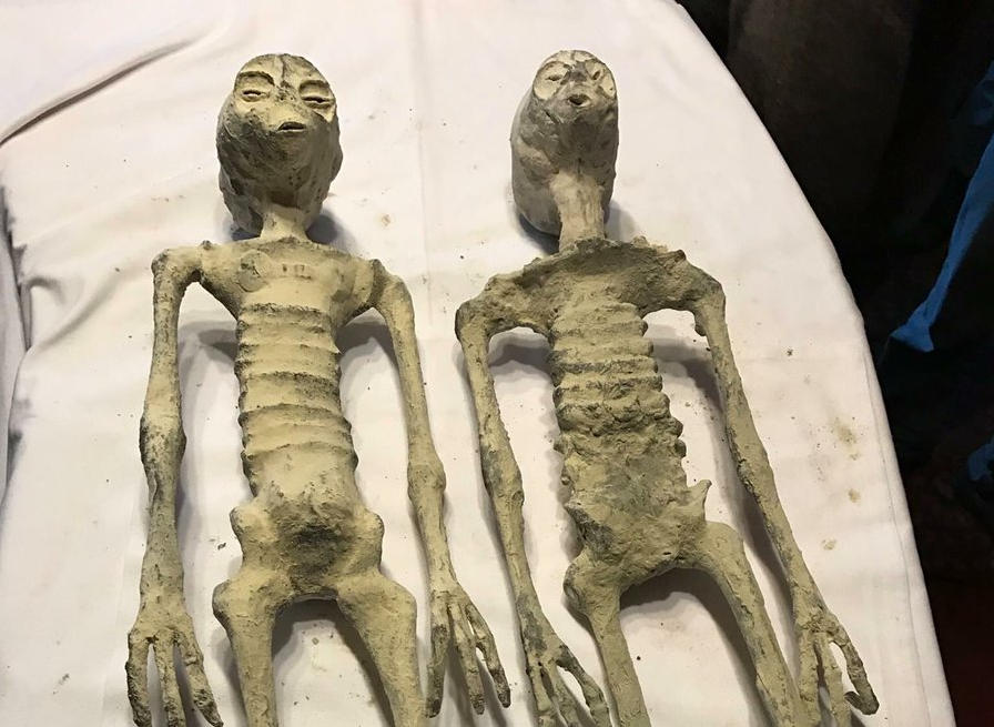 Vita aliena sulla Terra: le prove con mummie extraterrestri di Nazca in Perù Vita aliena sulla Terra: le prove con mummie extraterrestri di Nazca in Perù