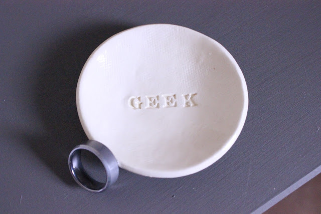 Geek ring dish