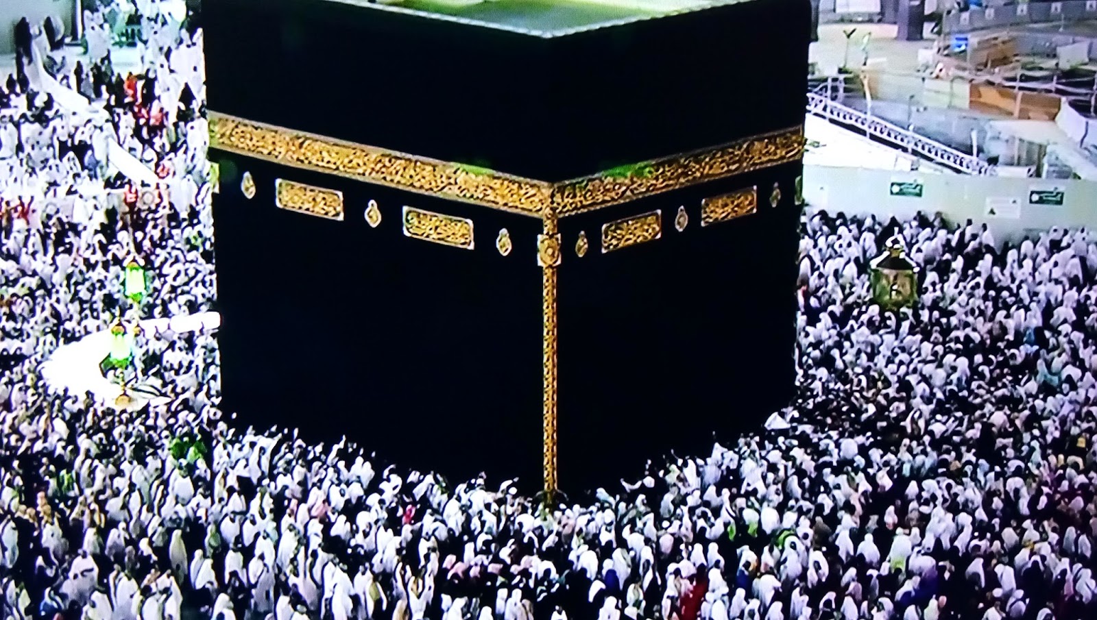 Perlengkapan Umroh yang Harus Dibawa - Teh Iis Blog