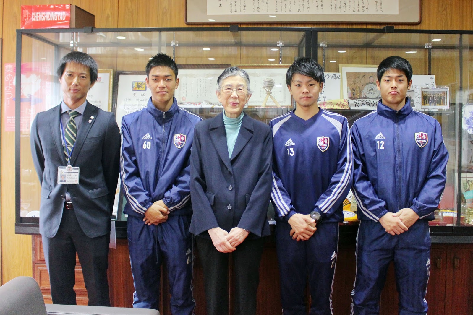 adidas - 福山大学 サッカーユニフォーム上下  アップ着  移動服 adidas - 福山大学 サッカーユニフォーム上下 アップ着 移動服