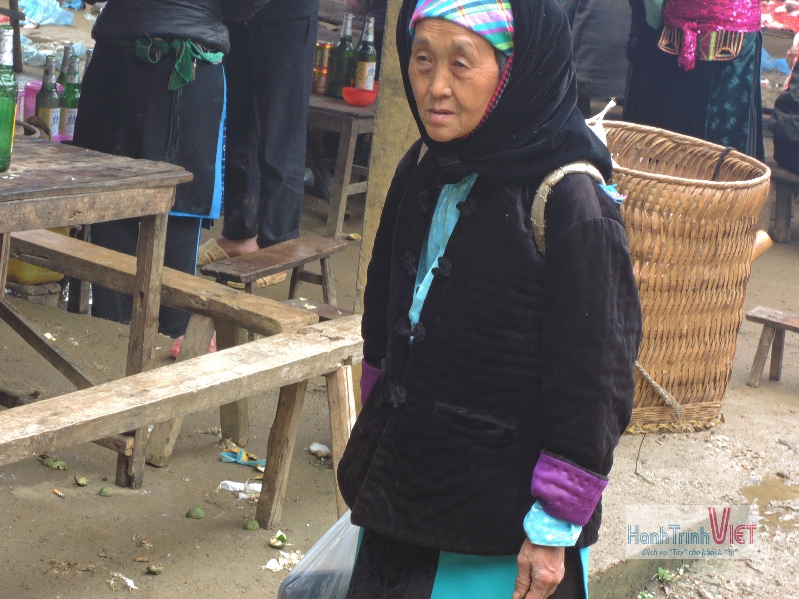 Tham quan chợ lùi Sà Phìn ở Đồng Văn, Hà Giang
