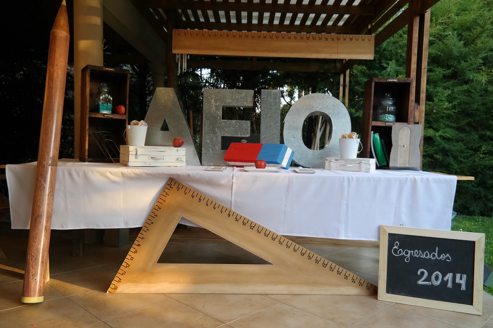 Cumples Tematicos Candy bar para fiestas de egresados o egresaditos