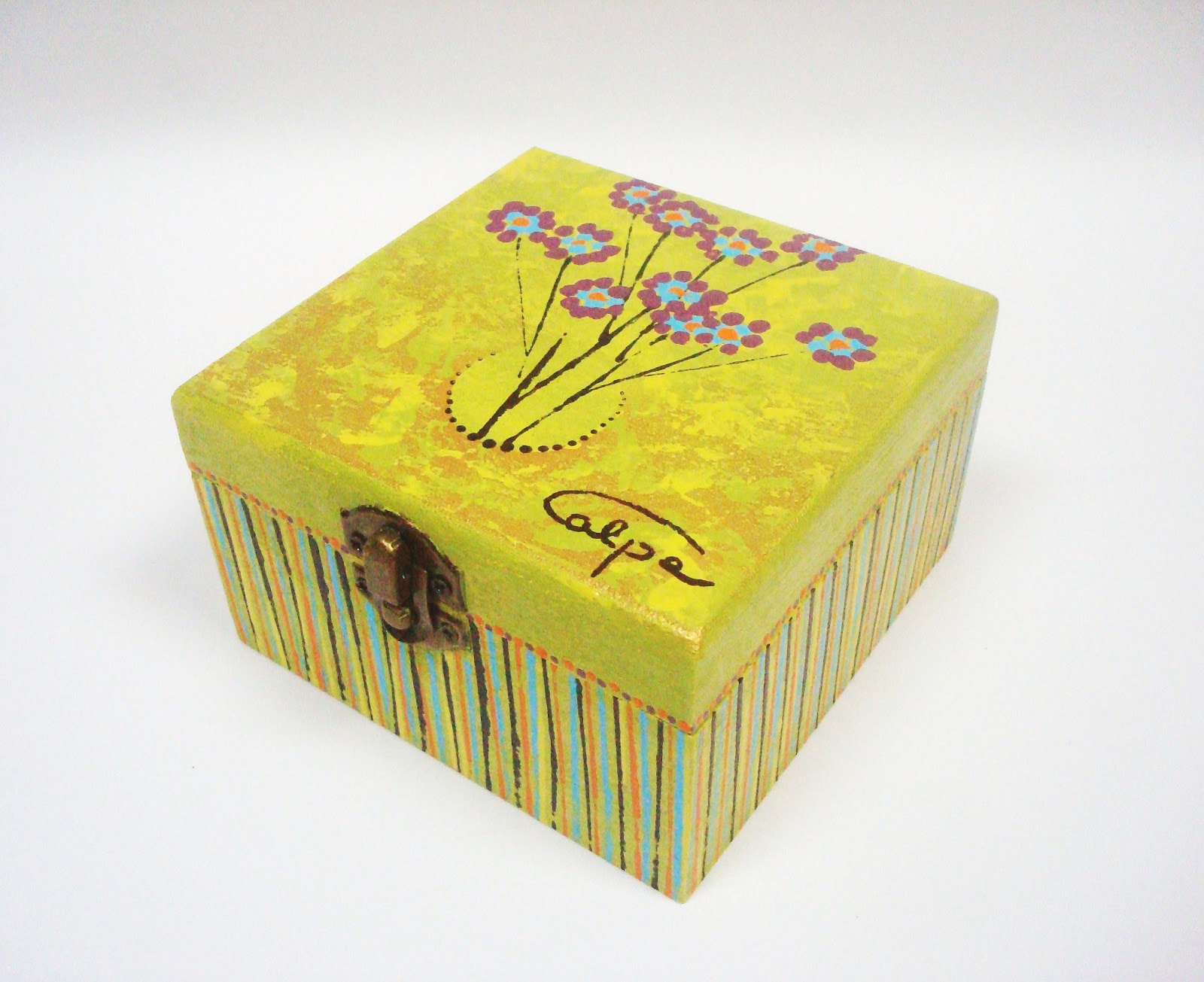 CalpeArts: CAJAS PINTADAS A MANO
