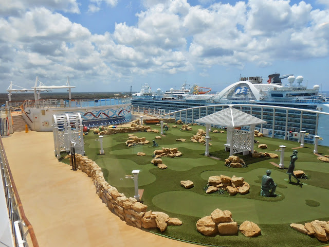 mini golf