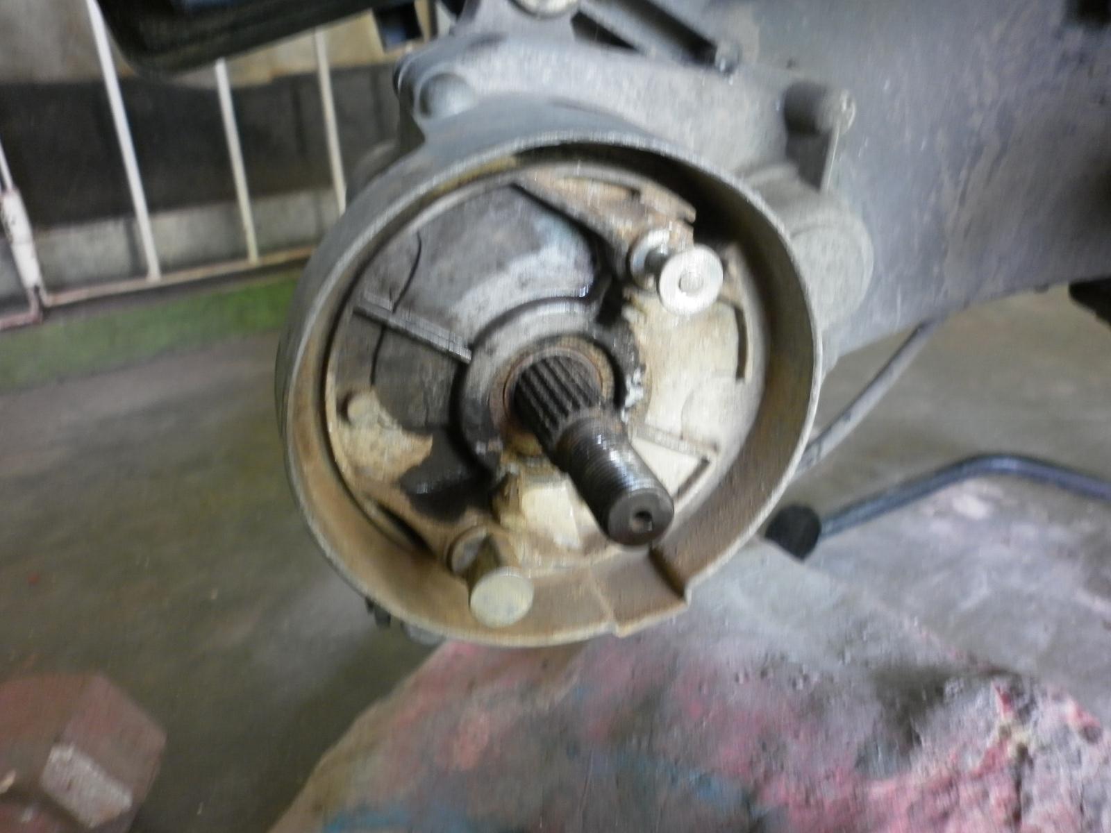 Yes! You Can! How to replace a scooter�s rear brake shoe