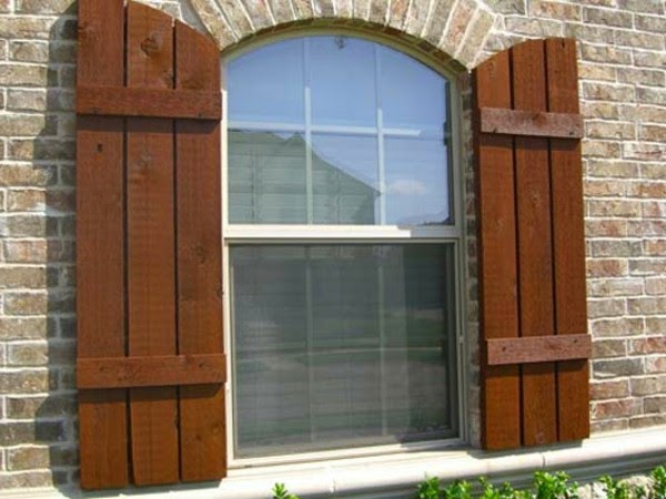 Shutters in wood &#8211; protection and style!
