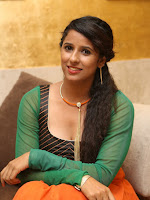 Shravya Reddy sizzling photo shoot-cover-photo