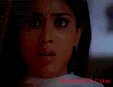 Shriya-in-Balu-GIFs(9).gif