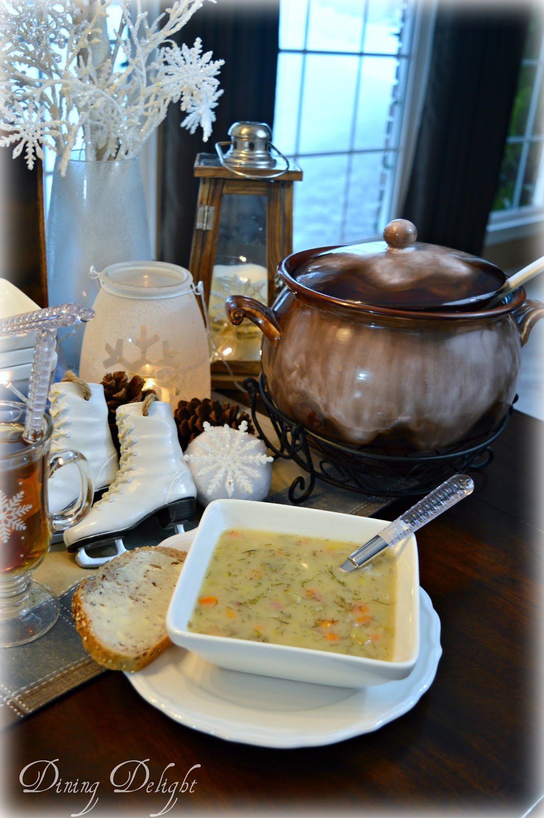 Dining Delight Winter Luncheon Buffet