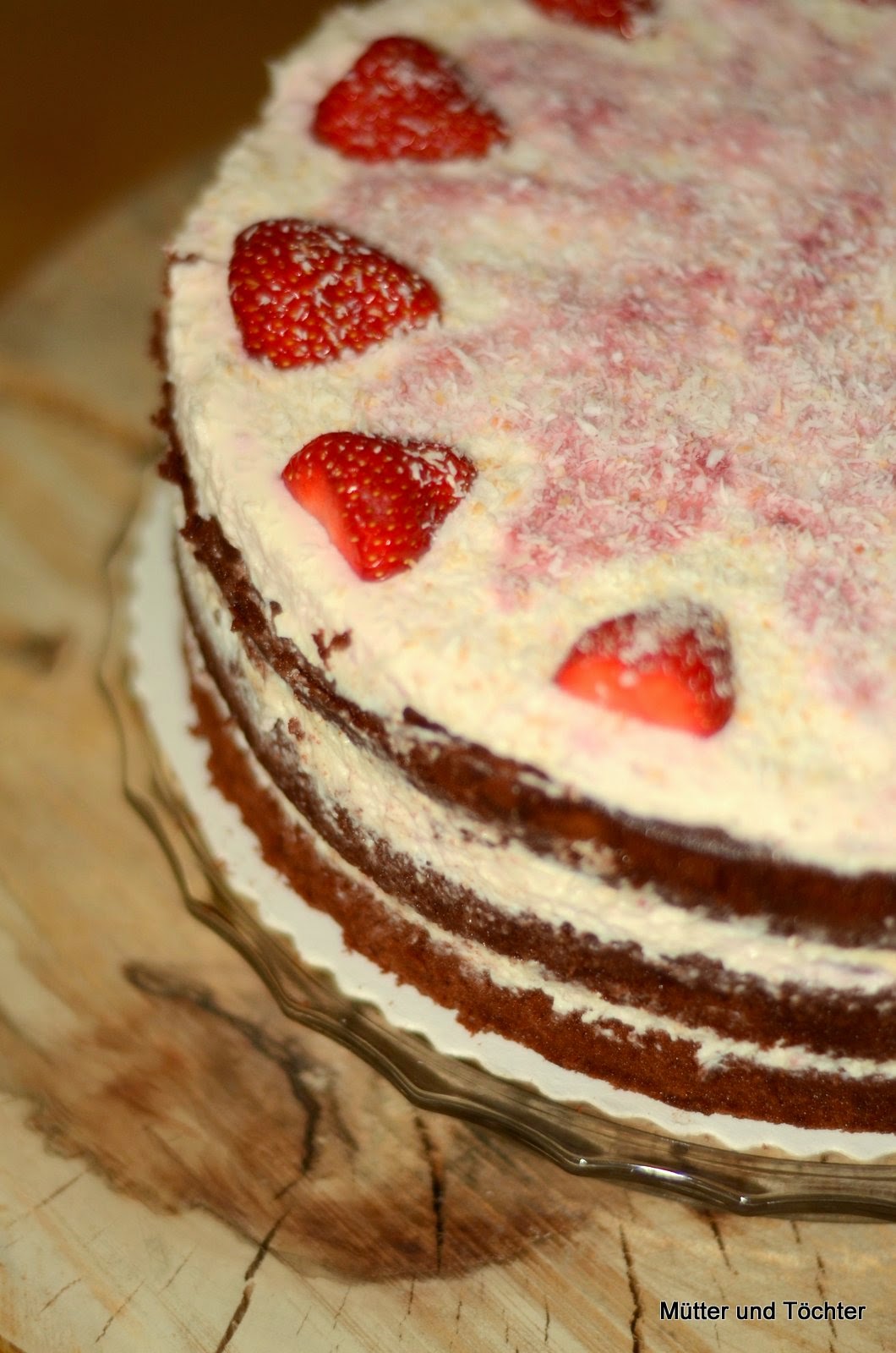 Mütter und Töchter: Erdbeer-Waldmeister-Torte