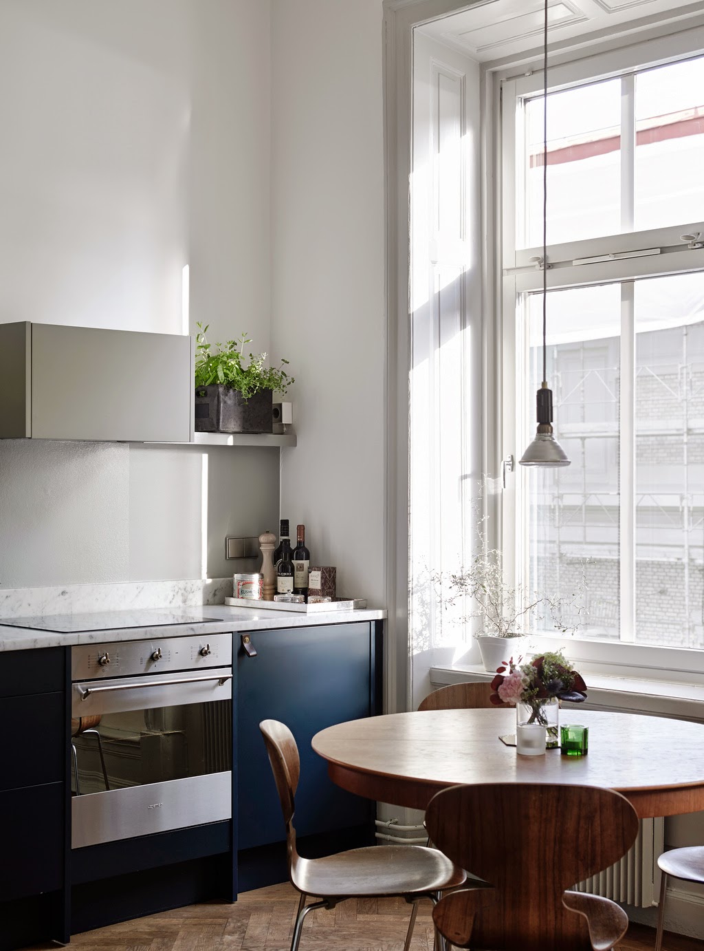 View of my scandinavian home: Fab kitchen and sitting room in a Swedish apartment