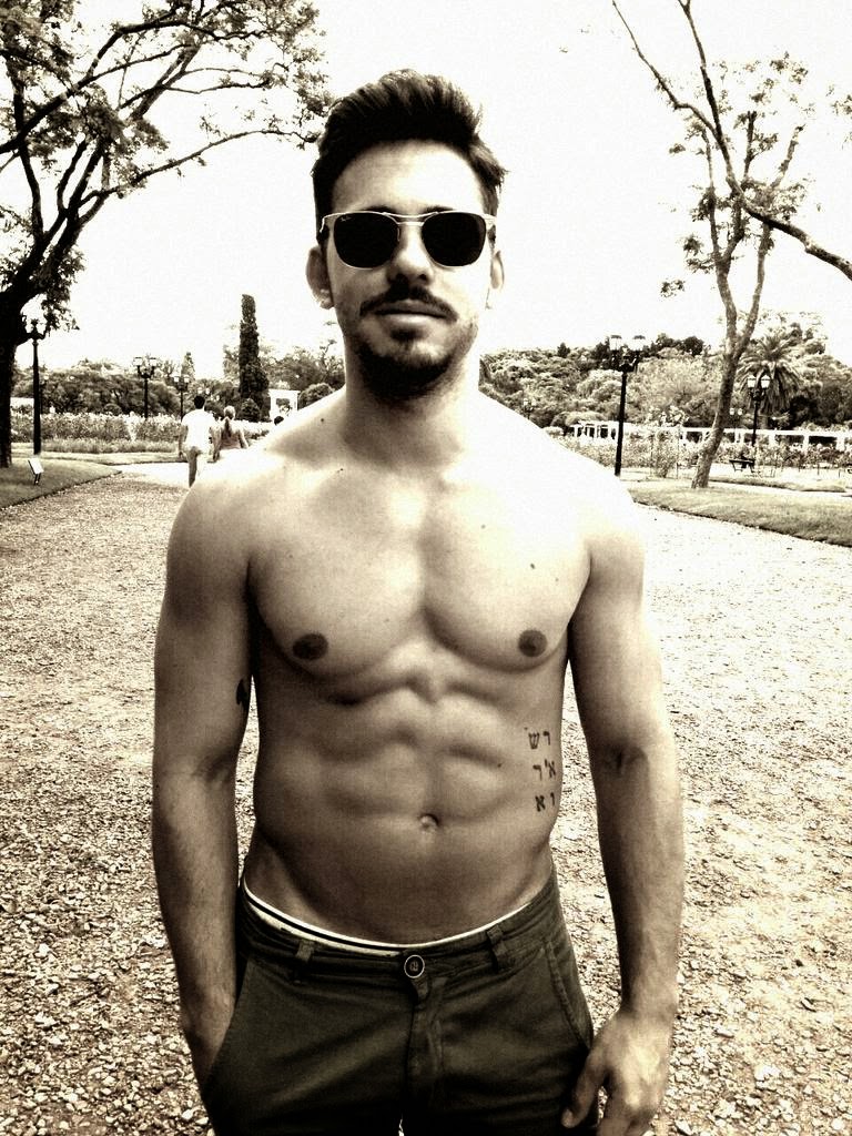 ELIAS VIÑOLES ACTOR ARGENTINEMEN ARCHIVES