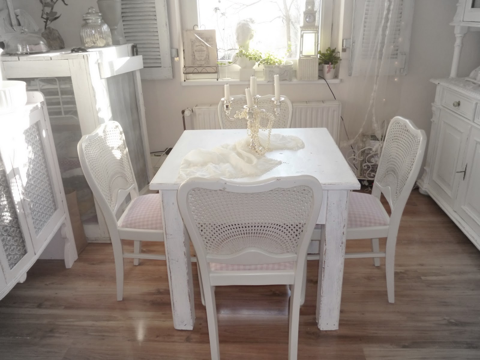 Heavens rosé Cottage: Unser kleines Esszimmer im Vintage-Stil