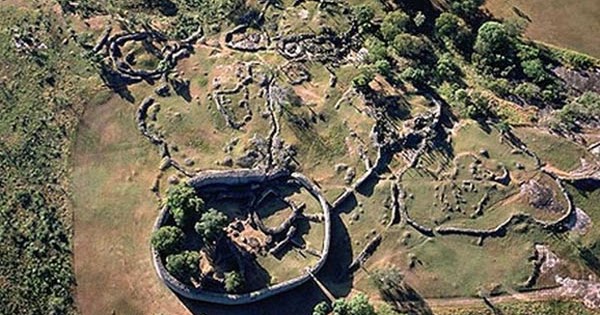 Lewis Twiby's History and Geek Stuff: World History: Great Zimbabwe