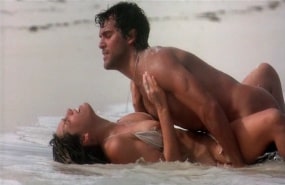Kelly Brook - cena de sexo na praia no filme Jogo pela Sobrevivência Kelly Brook - escena de sexo en la playa - Survival Island