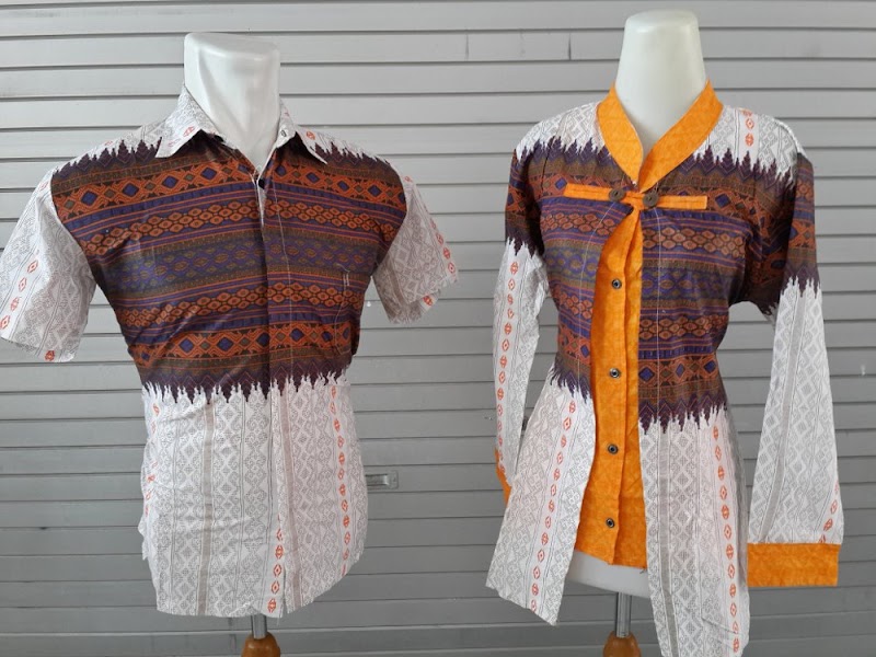 Konsep Model Baju Batik Embos Kombinasi, Paling Top!