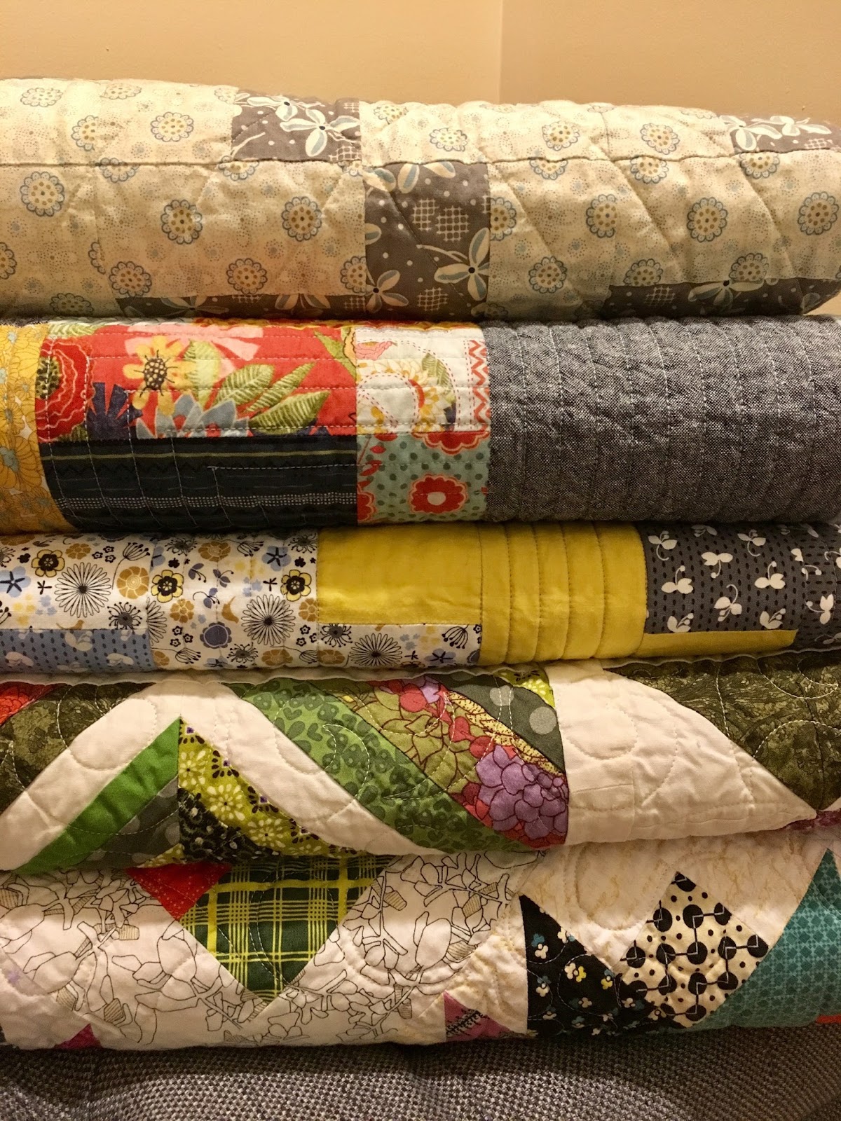 Knoxville Modern Quilt Guild Quilts for Gatlinburg Relief