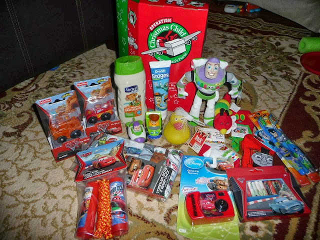 packing ideas for Operation Christmas Child boxes of different ages, OCC box ideas, Operation Christmas Child,