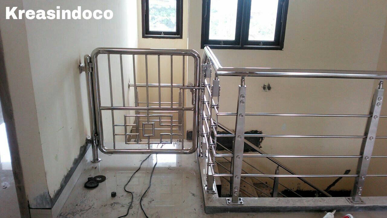 Model Railing Dan Balkon Tiang Minimalis Stainless Steel Klasik