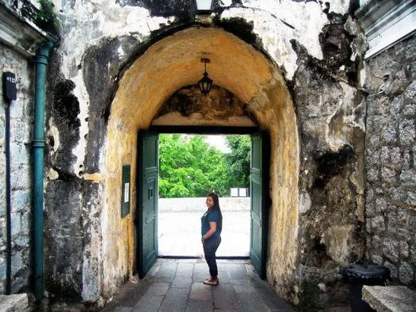 Arch at Fortaleza do Monte