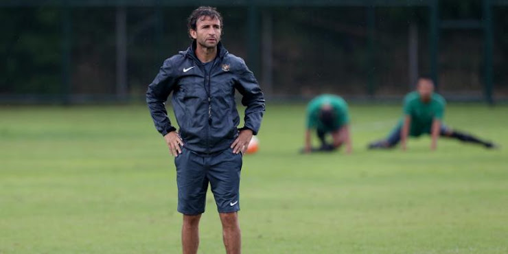 Luis Milla : Strategi Gagal Karena Lapangan Tergenang Air