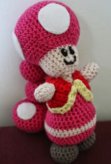 http://translate.googleusercontent.com/translate_c?depth=1&hl=es&rurl=translate.google.es&sl=no&tl=es&u=http://amigurumi.blogg.no/1279274725_toadette__vanskelig.html&usg=ALkJrhhkNyfCor4S7mINbG4pjE5jwt-oXg