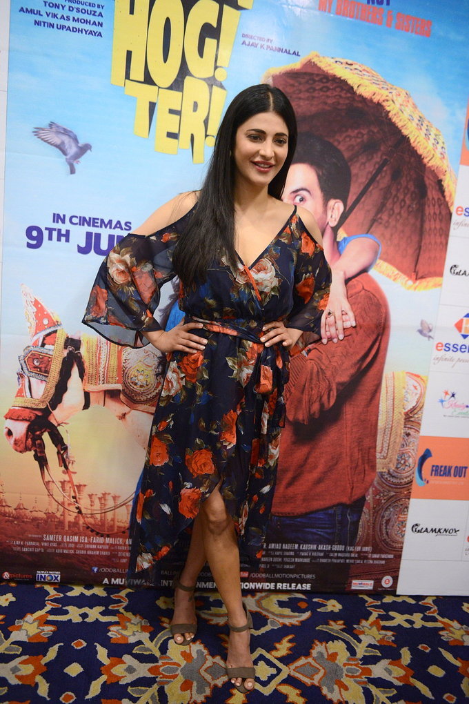 Shruti Haasan At Kapil Sharma Show New Movie Promotion In Blue Dress