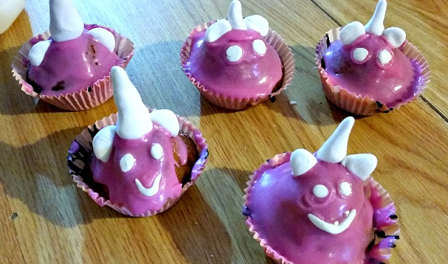 5 unicorn cupcakes