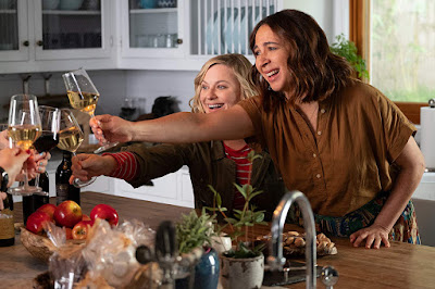 Wine Country 2019 Maya Rudolph Amy Poehler Image 1