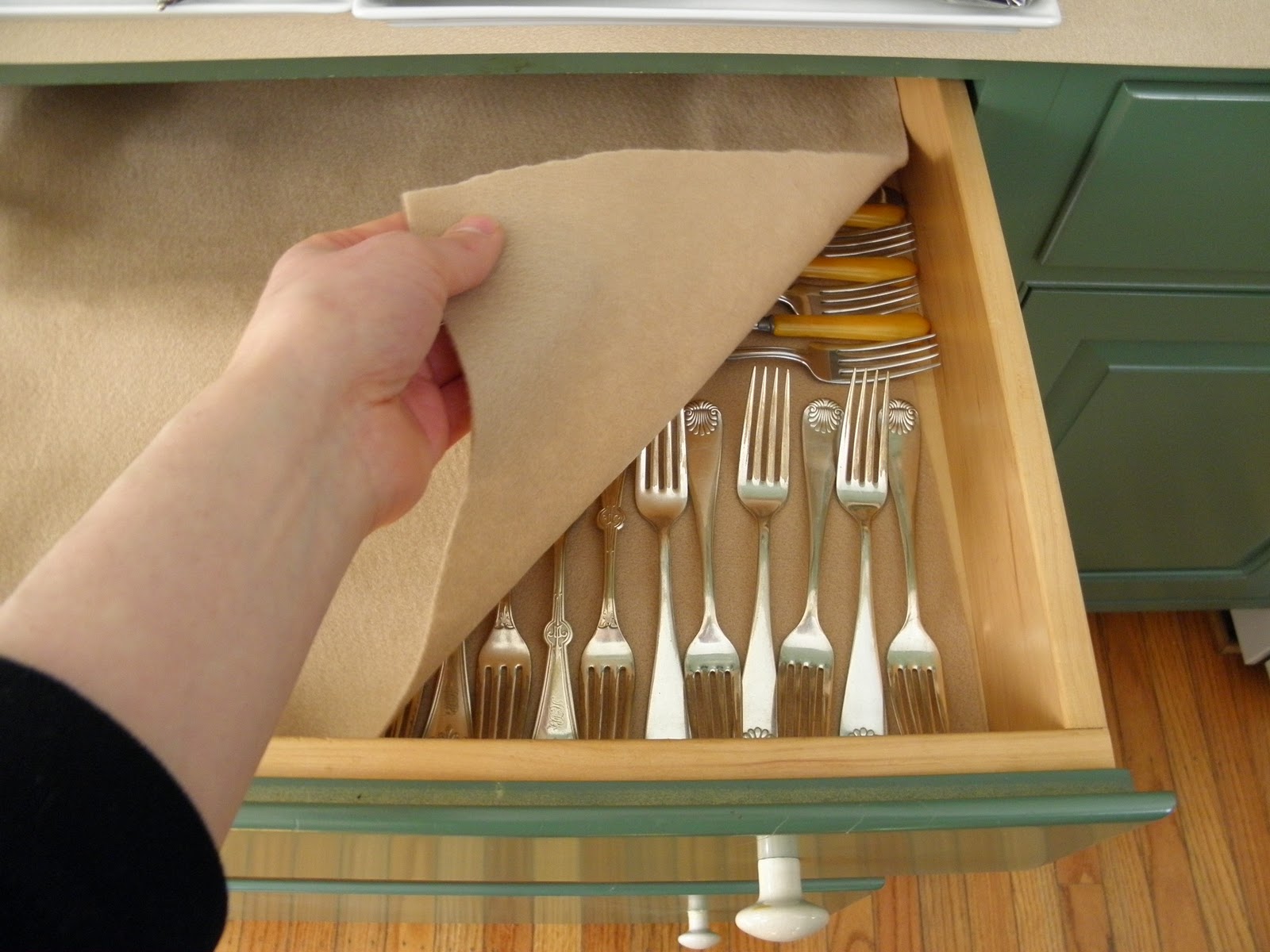 Storing Silverware