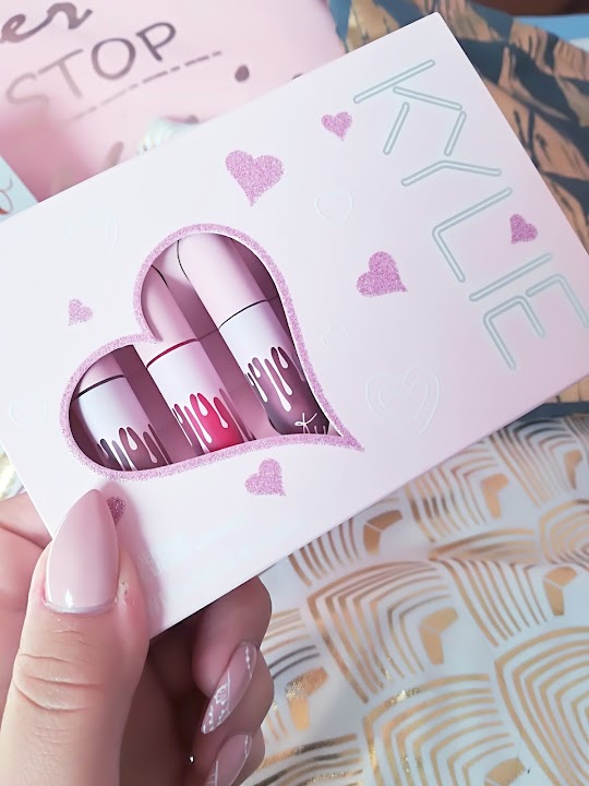 Kylie Cosmetics Limited Edition Birthday Collection Matte Lip
