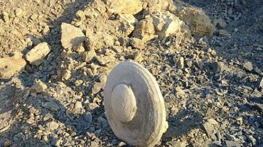Misterioso OVNI de piedra encontrado en Siberia