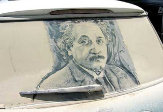 الرسم على زجاج السيارات article-1206035-0609