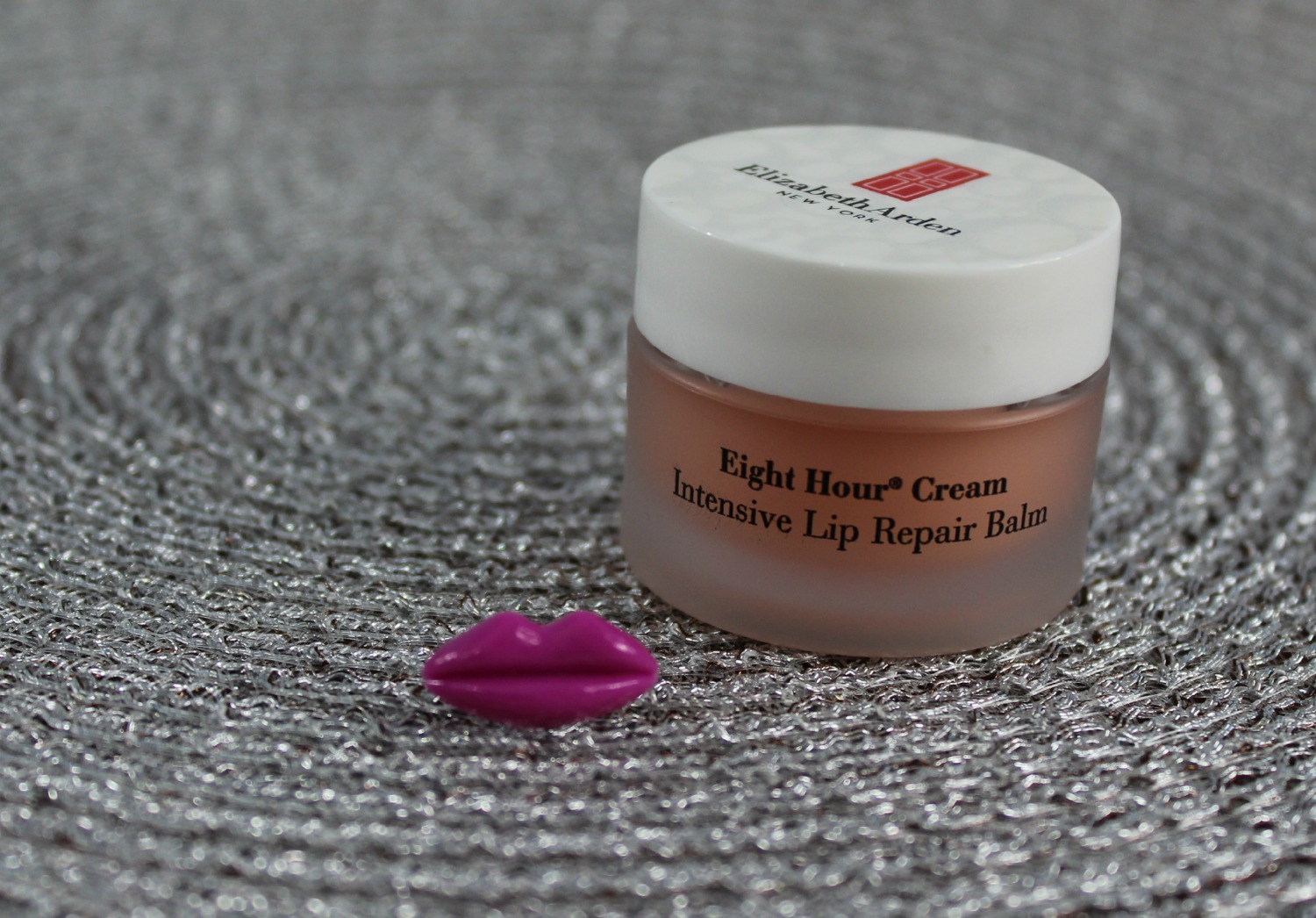 8 Hour Cream Elizabeth Arden Lip beautyinfiveminutes.blogspot.com