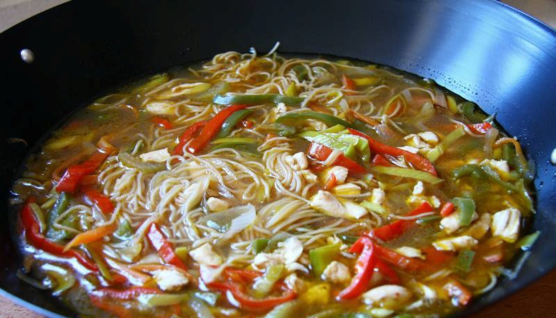 El Mundo en mil recetas: Sopa de fideos chinos y Chop Suey