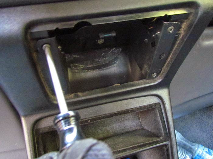 Center Console Removal On Saab C900 Crawls Backward When