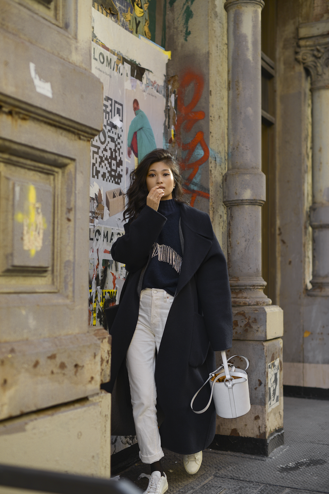 Navy and white outfit ideas, rhinestone sweater, NYC streetstyle, Soho outfit ideas, sneakers outfit ideas for NYC - FOREVERVANNY