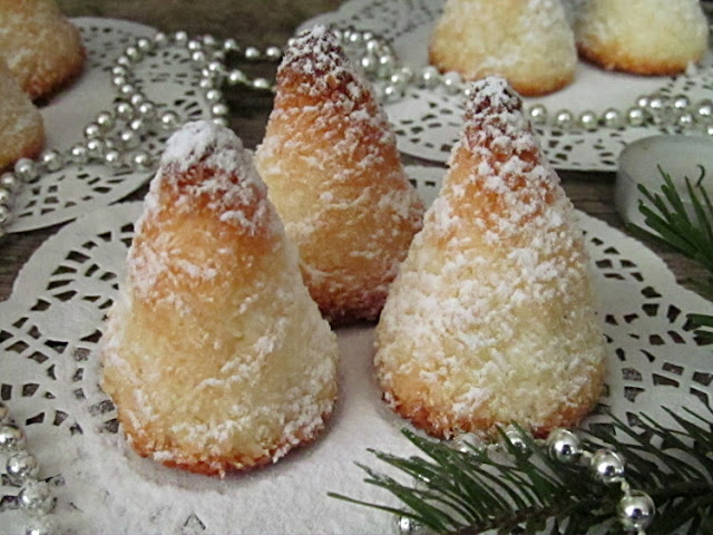 Кокосовое печенье «Рождественские ёлочки»