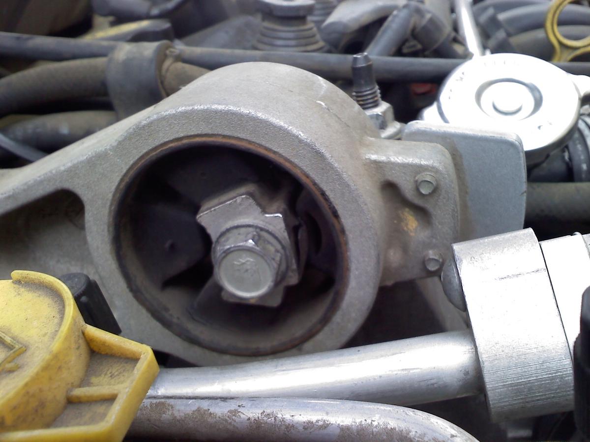 Engine Mount - Alignment Issue