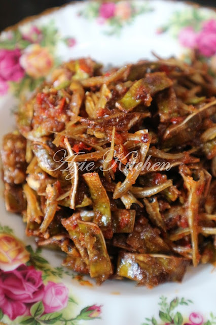 Sambal Ikan Bilis Petai Kikis