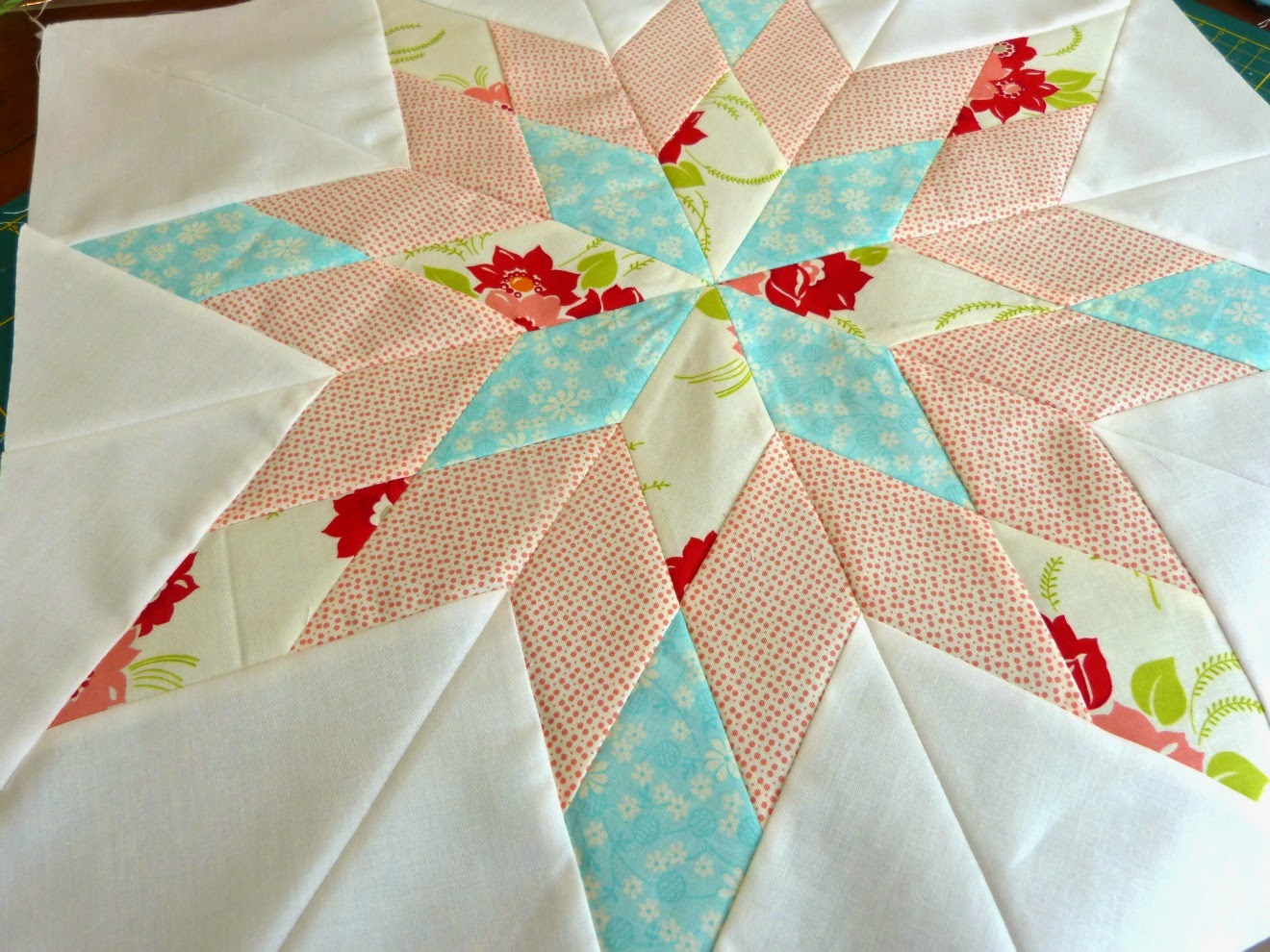 Pretty Little Quilts Lovely, Lovely Lone Stars The Basic Star Tutorial